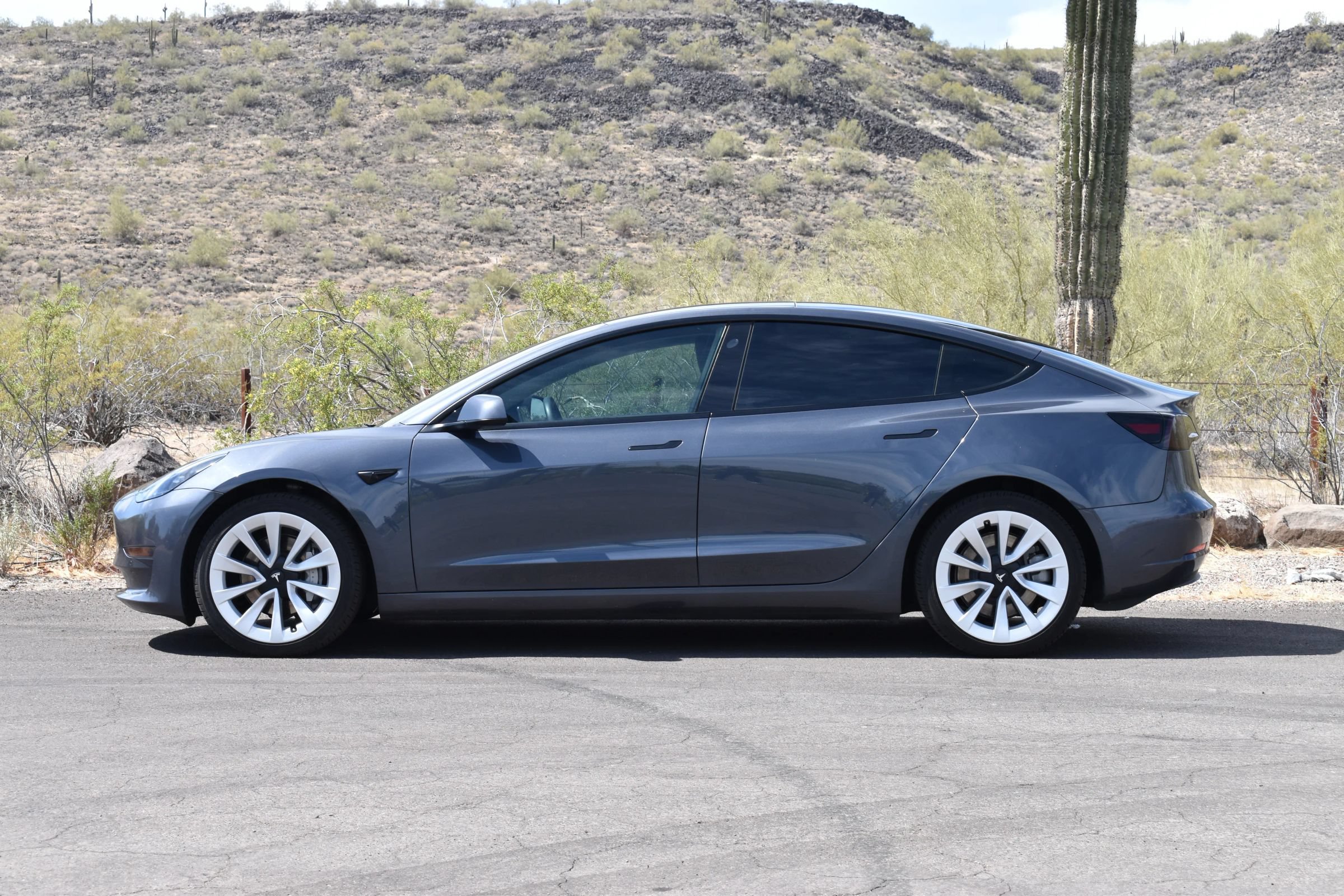 Used 2023 Tesla Model 3 Standard Range RWD image 4
