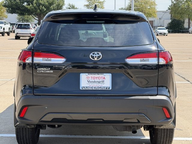 Used 2025 Toyota Corolla Cross AWD Hybrid image 5