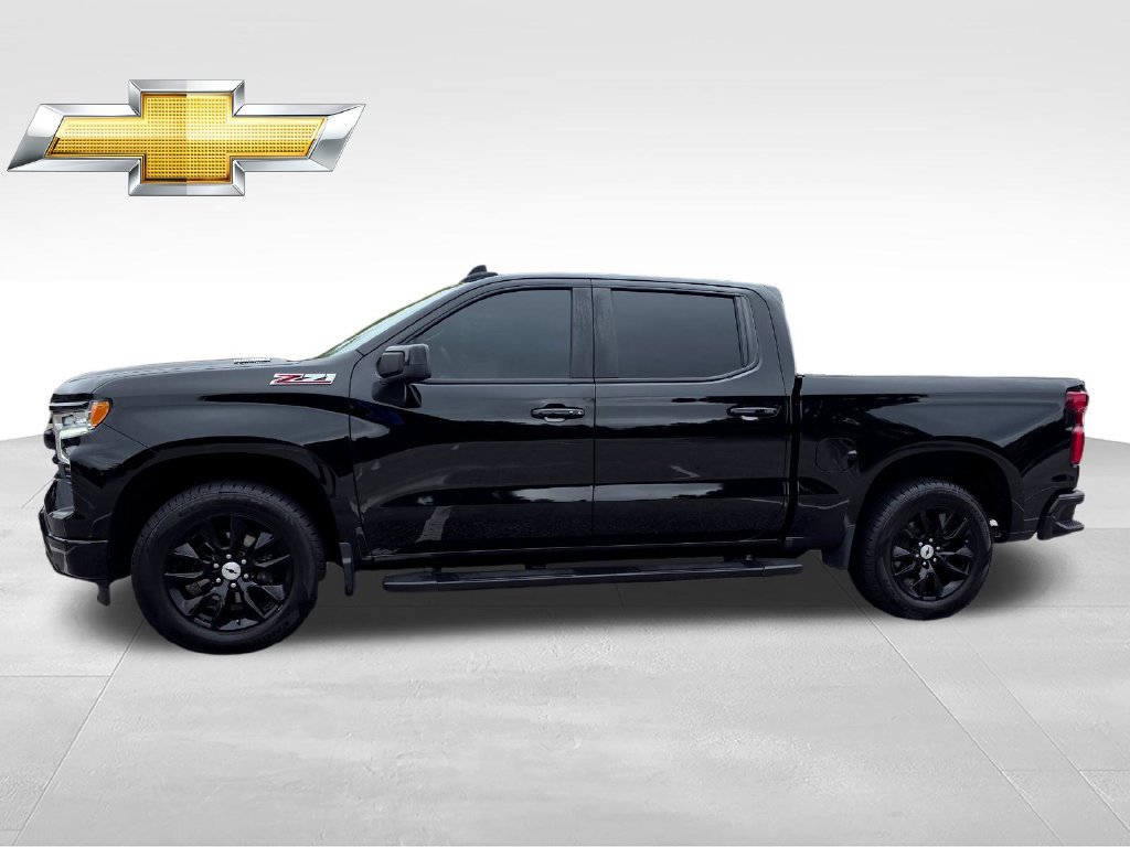 Certified 2024 Chevrolet Silverado 1500 RST w/ Z71 Off-Road Package AWD/4WD image 3