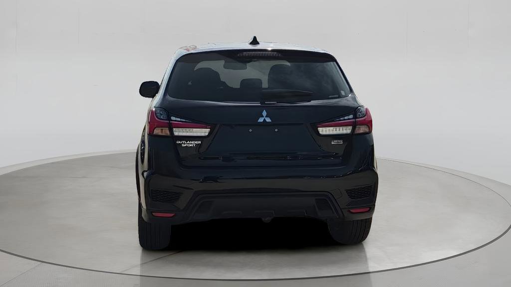 Used 2025 Mitsubishi Outlander Sport LE image 4