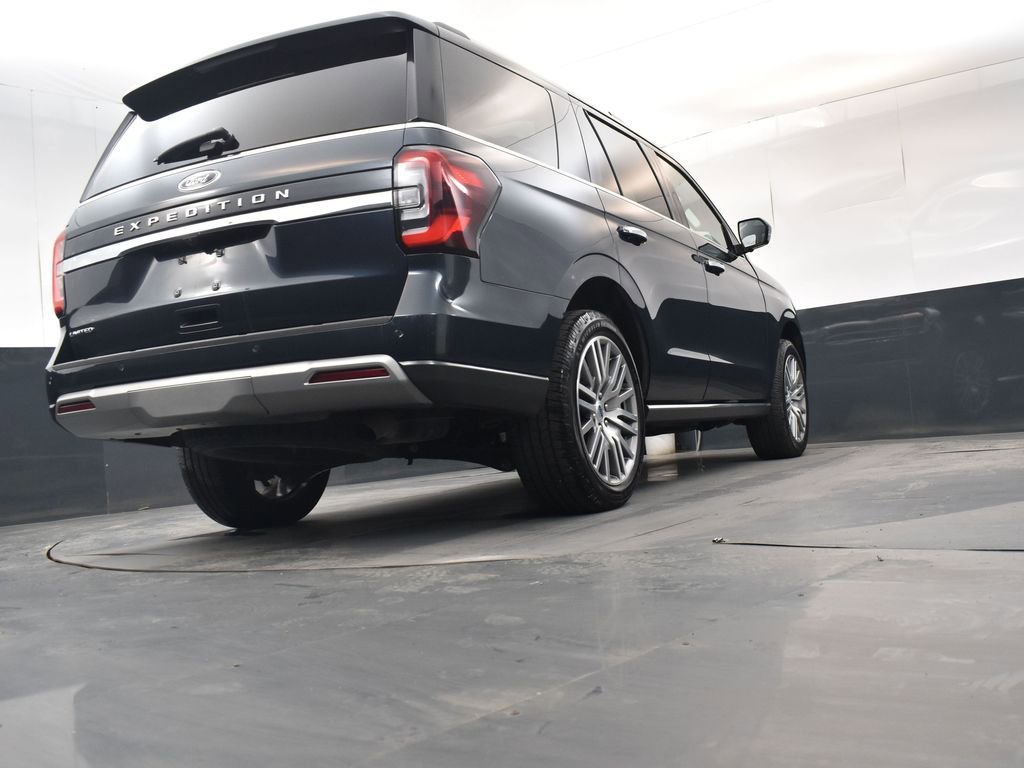Used 2022 Ford Expedition Limited image 24