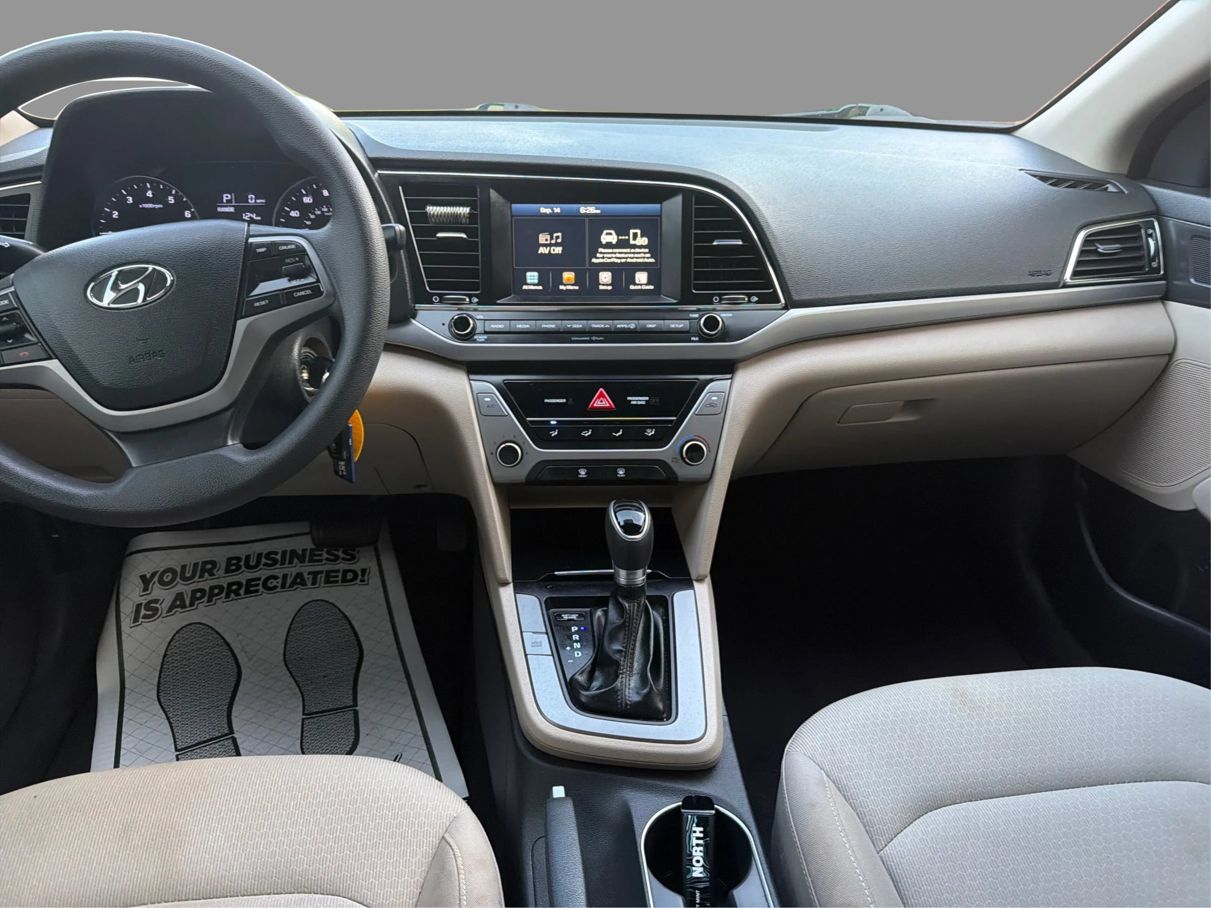 Used 2017 Hyundai Elantra SE FWD image 16