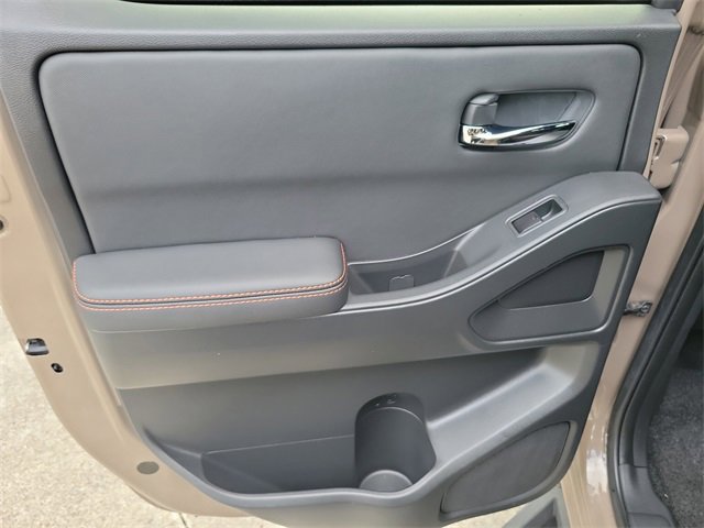 Used 2024 Nissan Frontier Pro-X w/ Pro Premium Package image 9
