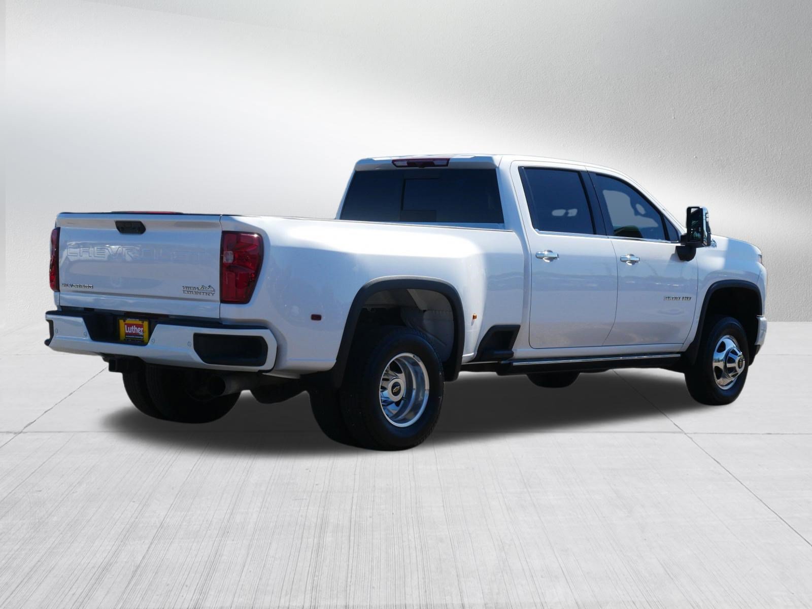 Used 2022 Chevrolet Silverado 3500 High Country AWD/4WD image 7
