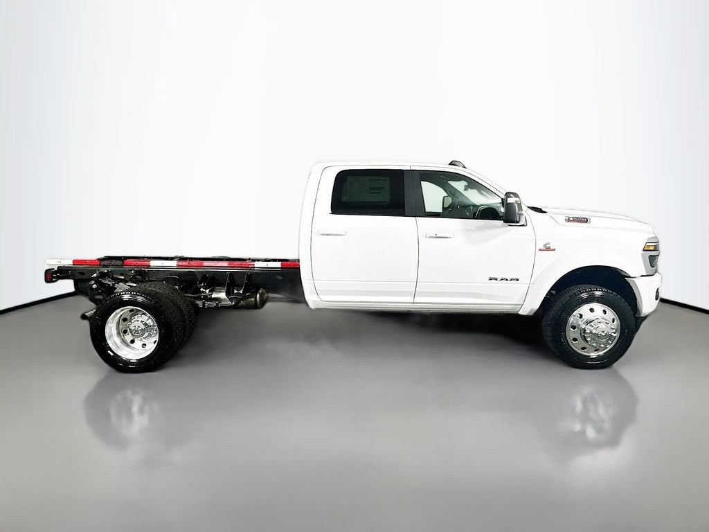 New 2026 RAM 5500 4x4 Crew Cab w/ Laramie Trim Package image 8