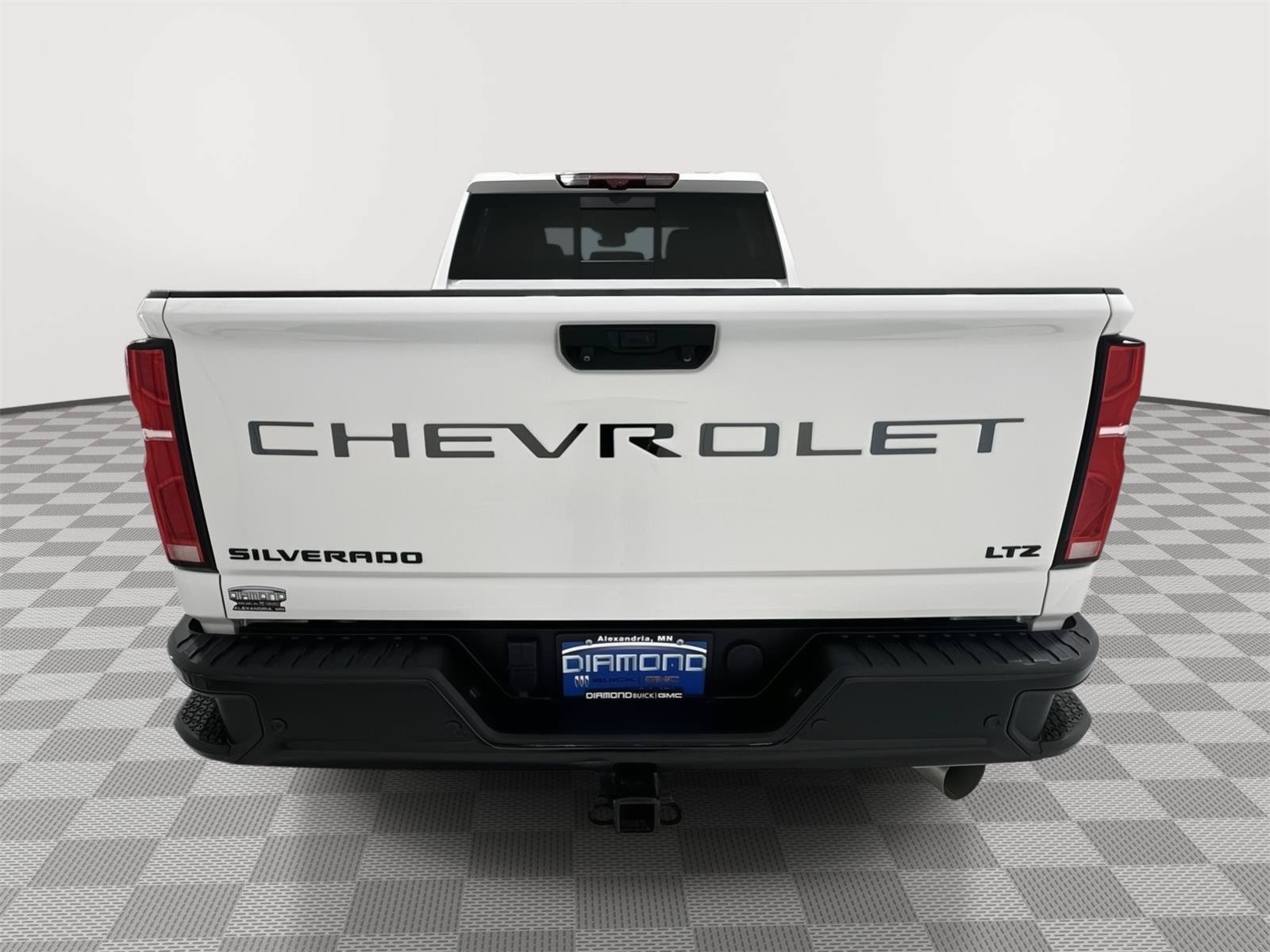 Used 2025 Chevrolet Silverado 3500 LTZ w/ LTZ Plus Package AWD/4WD image 4