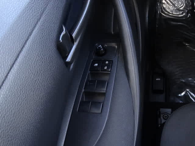 Used 2025 Toyota Corolla LE w/ LE Premium Package FWD image 40