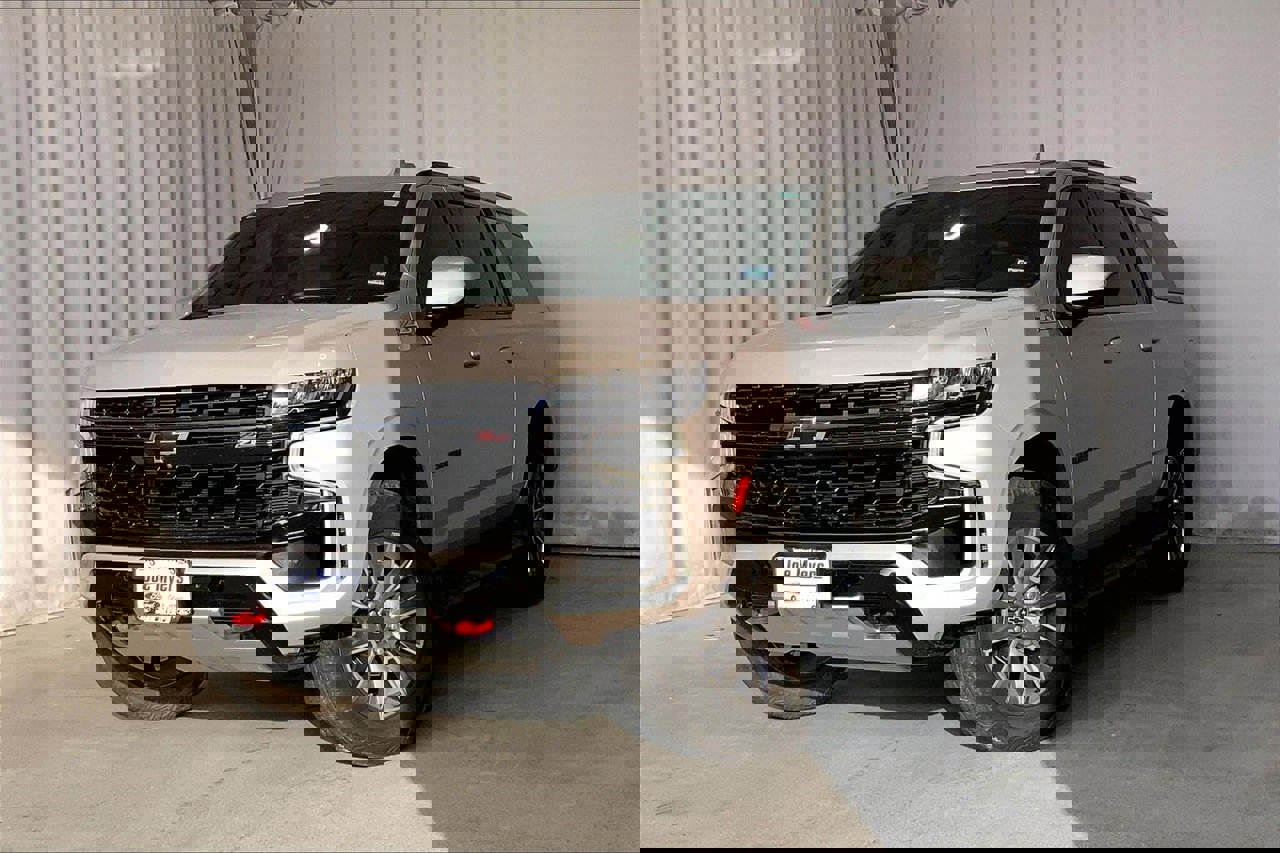 Used 2024 Chevrolet Suburban Z71 w/ Z71 Off-Road Package image 2