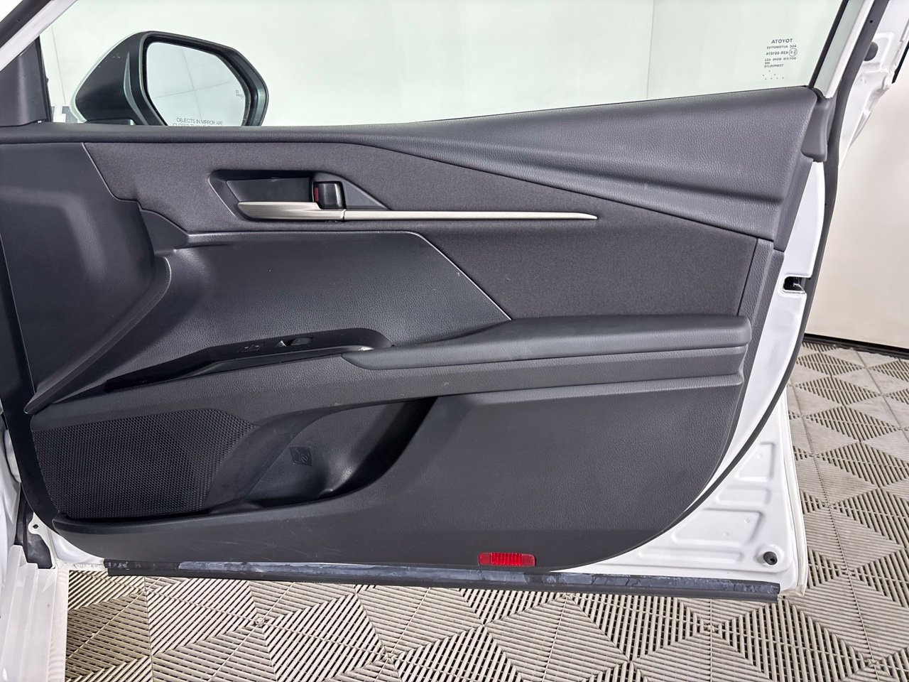 Used 2025 Toyota Camry LE FWD image 27