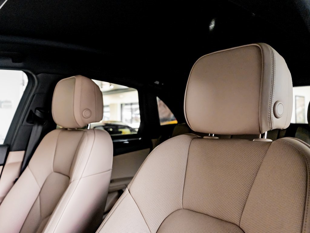 New 2026 Porsche Macan image 16