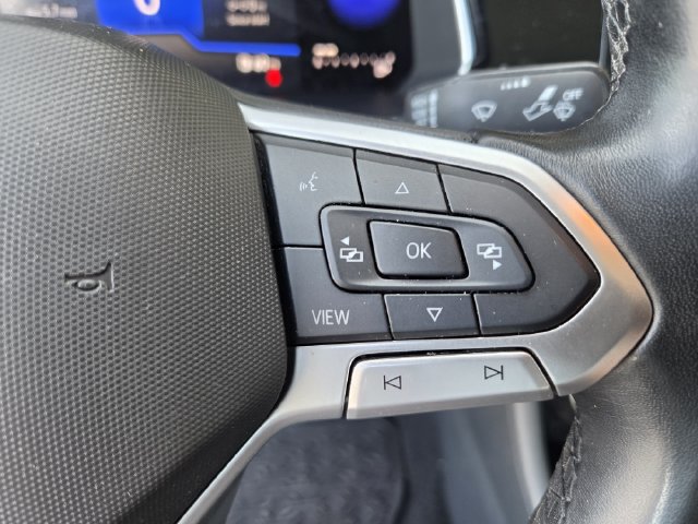 Used 2023 Volkswagen Jetta SE FWD image 33