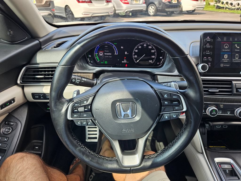 Used 2022 Honda Accord Touring image 11