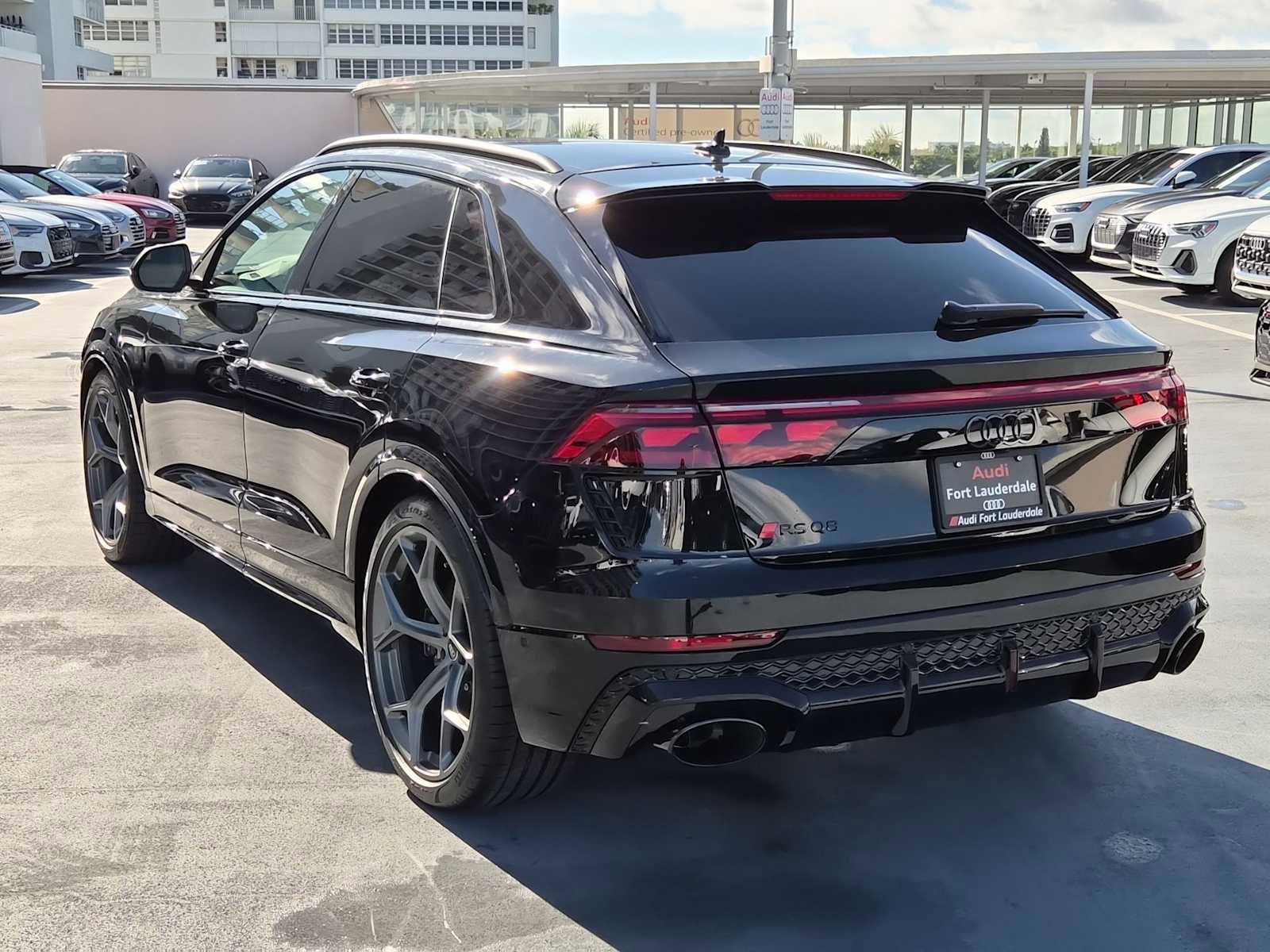 New 2026 Audi RS Q8 performance image 4