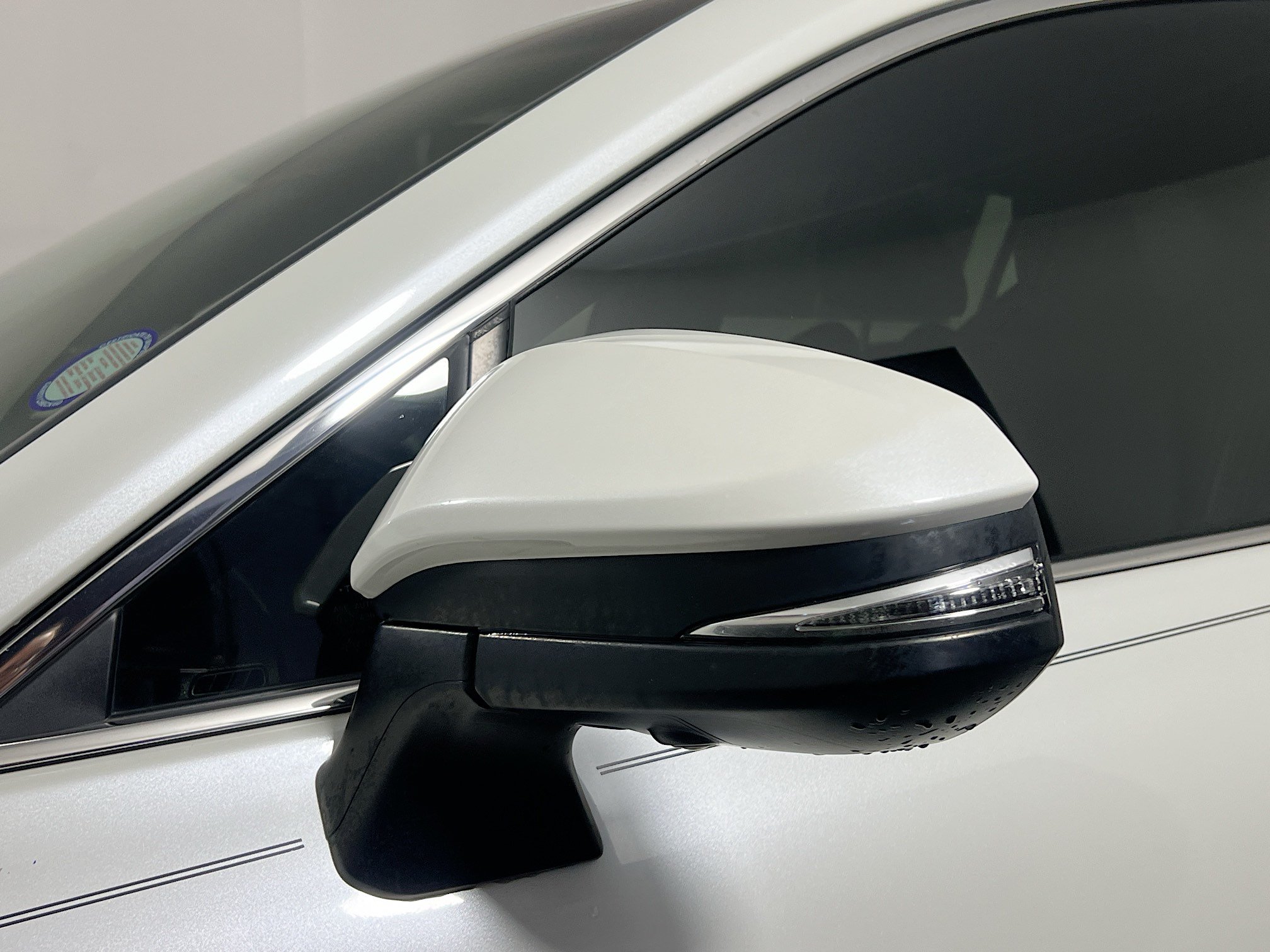 Used 2022 Toyota Venza Limited AWD/4WD image 12