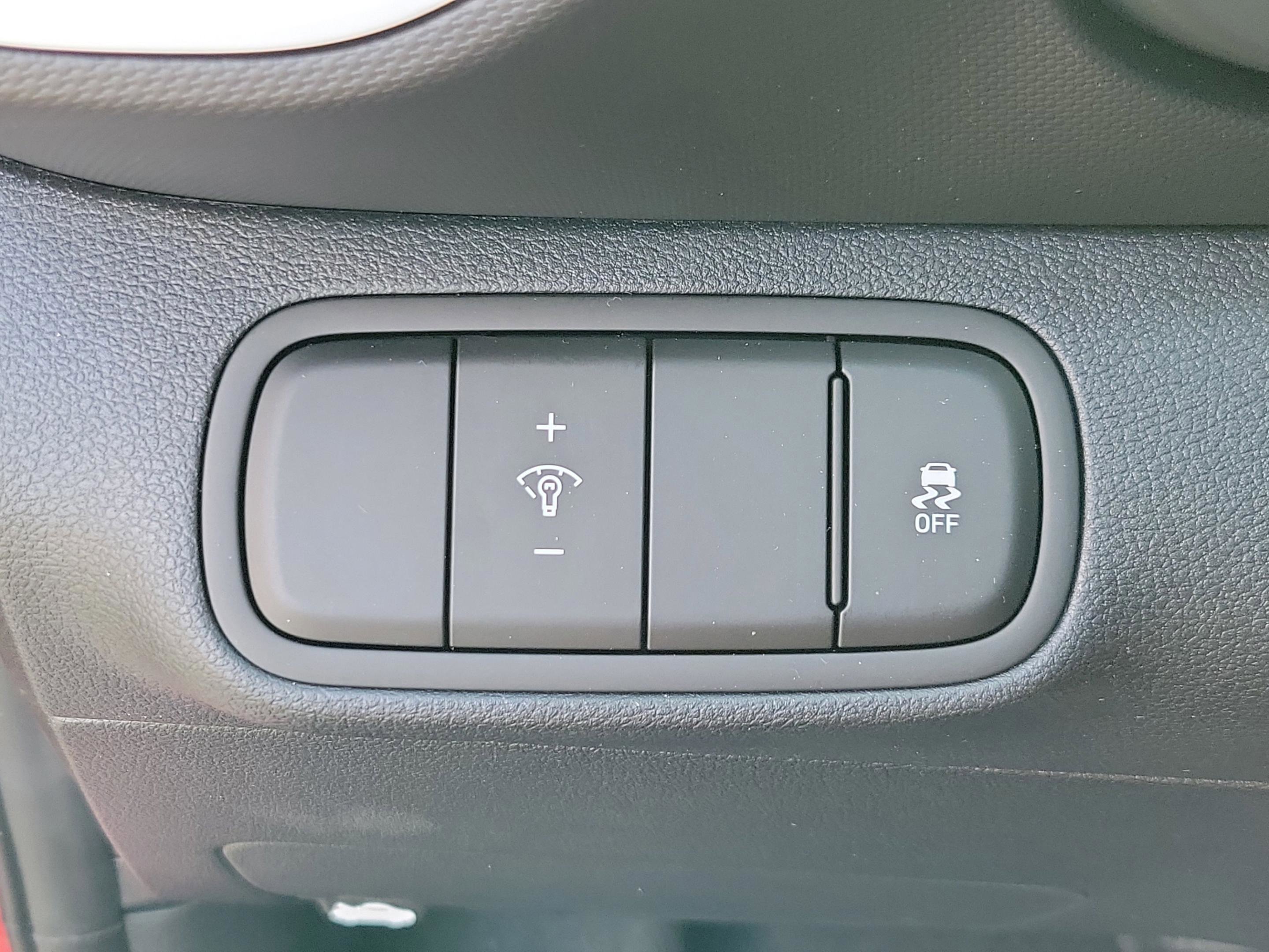 New 2025 Hyundai Venue Limited FWD image 28