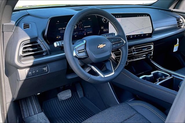 New 2027 Chevrolet Traverse LT w/ Driver Confidence Package FWD image 6