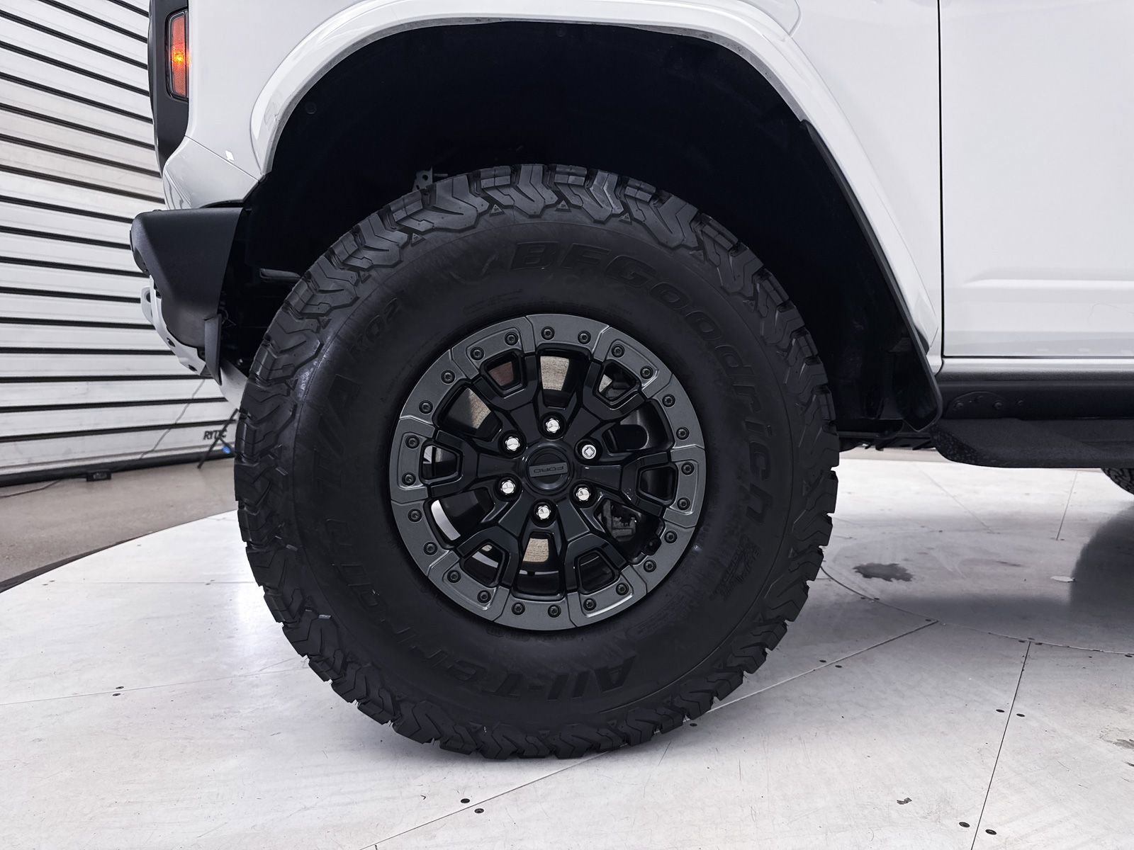 Used 2024 Ford Bronco Raptor w/ Interior Carbon Fiber Pack 6 AWD/4WD image 15