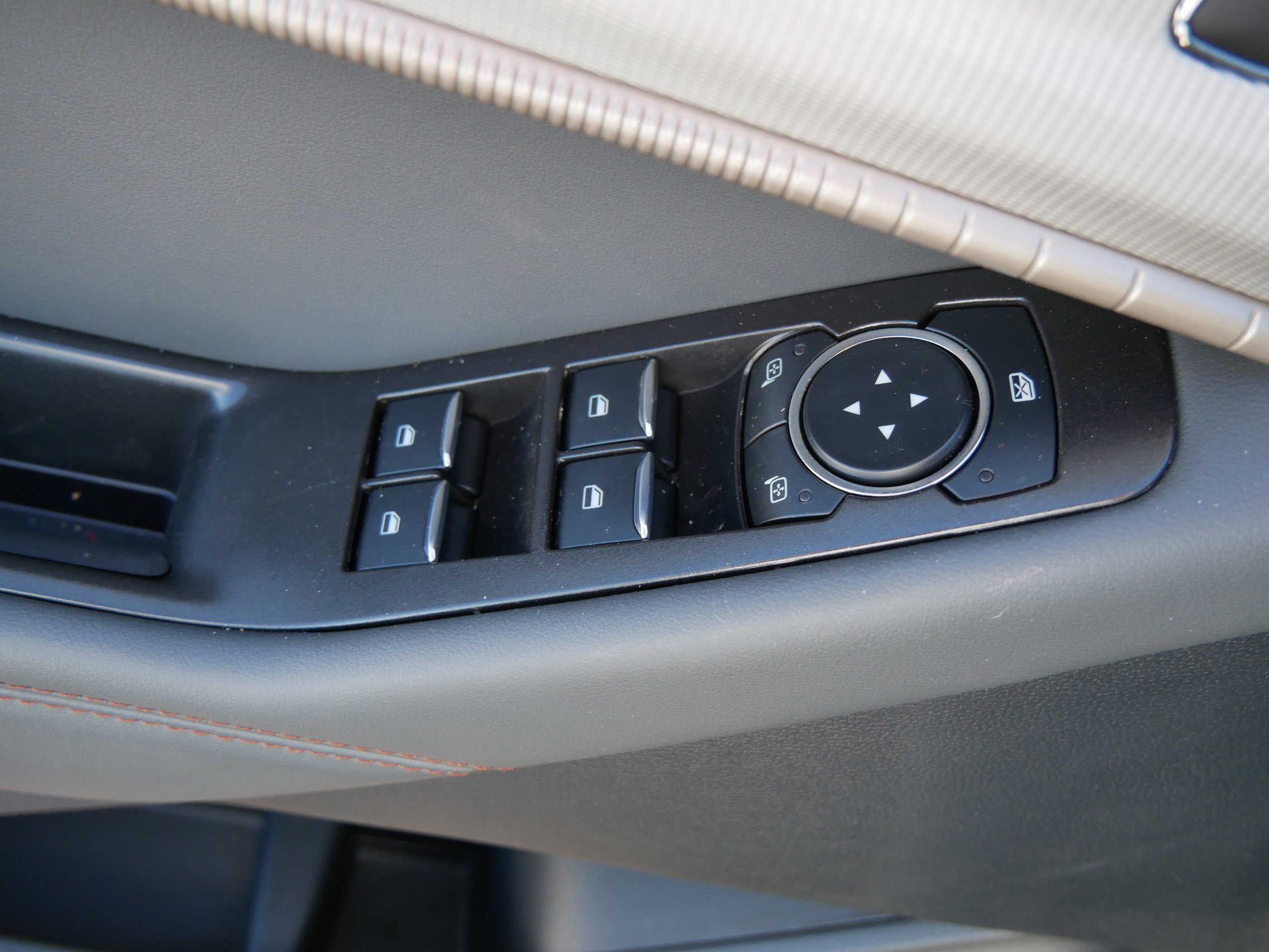 Used 2026 Ford Explorer Active w/ Active Comfort Package image 20