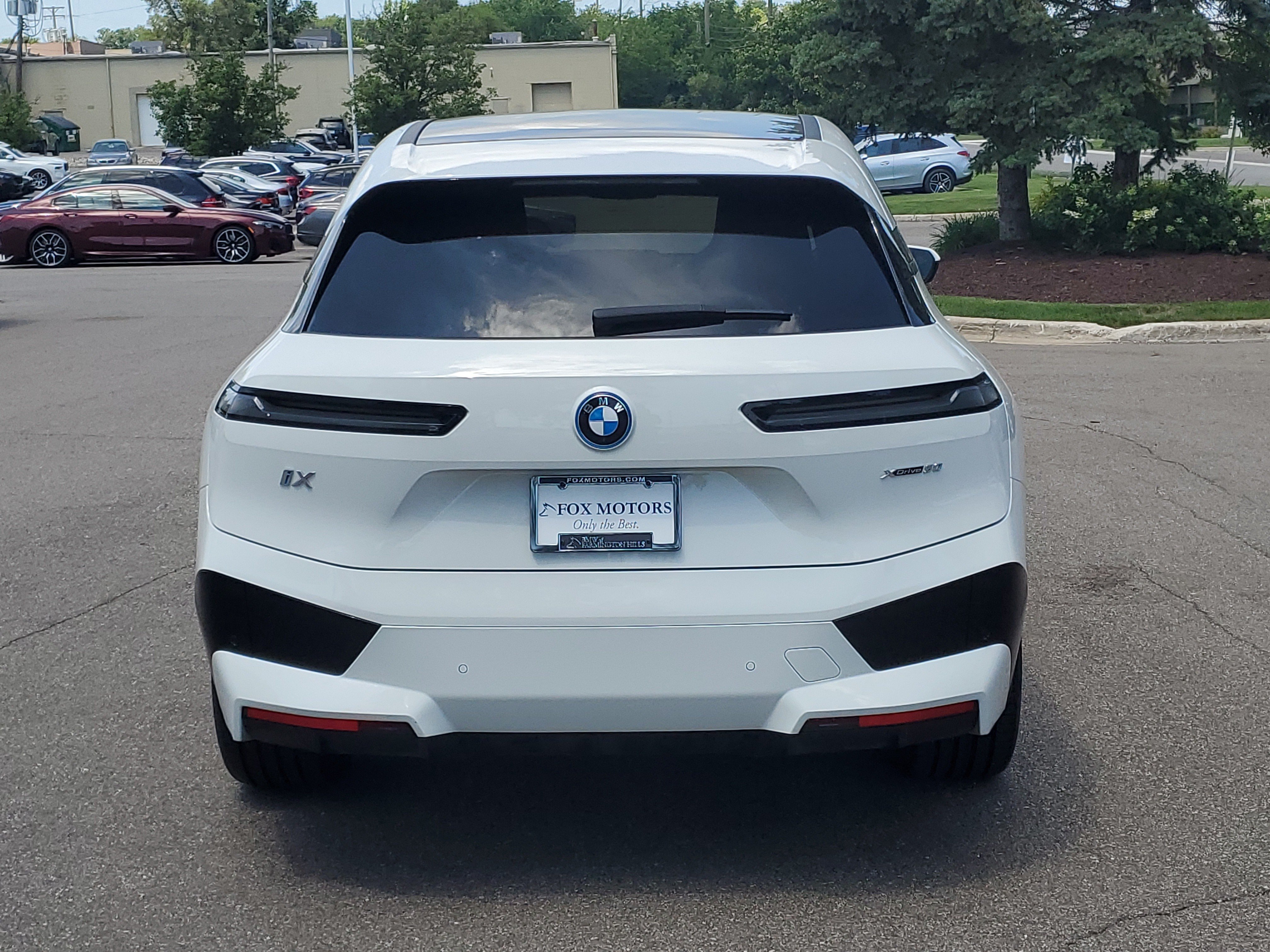 Certified 2024 BMW iX xDrive50 w/ Sport Package AWD/4WD image 5