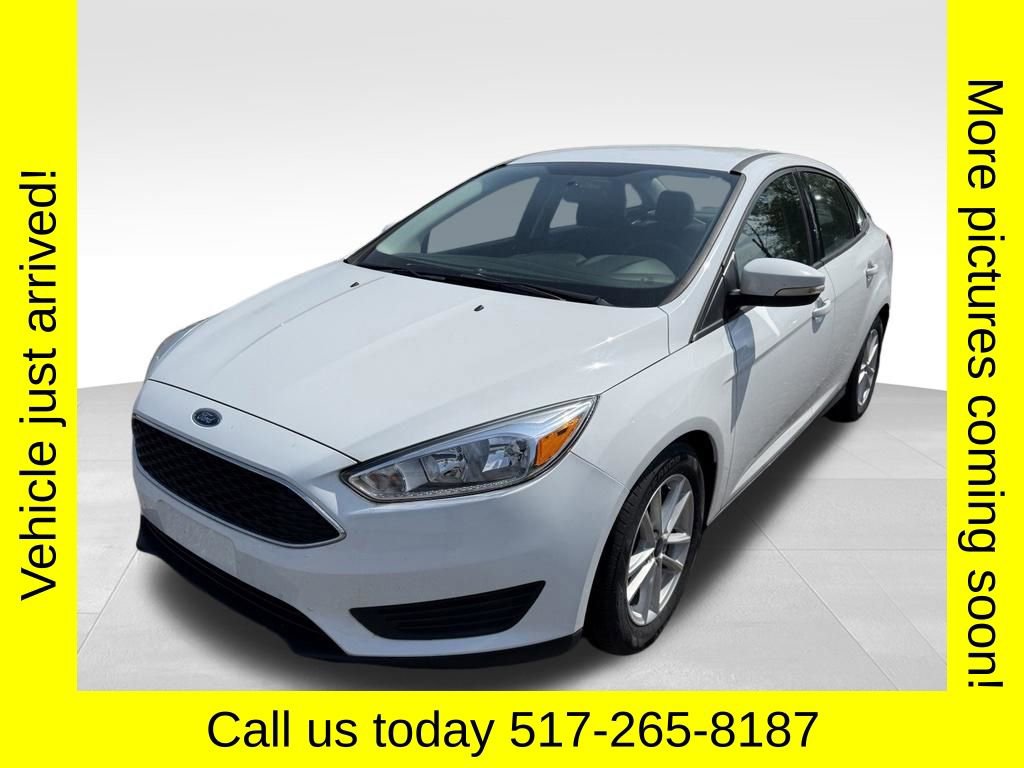 Used 2017 Ford Focus SE FWD image 2