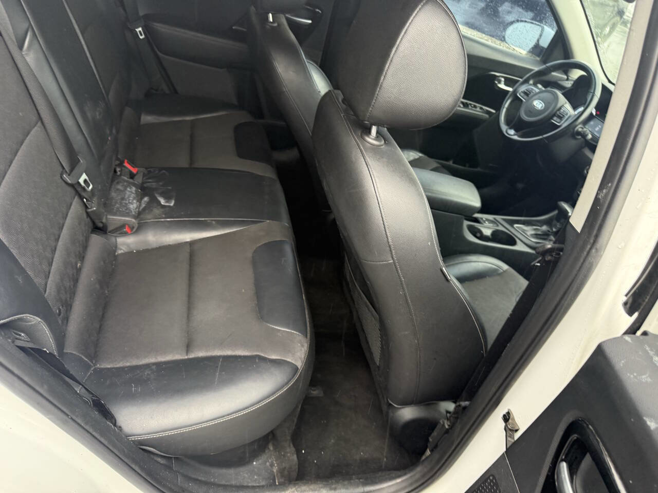 Used 2019 Kia Niro S Touring image 19