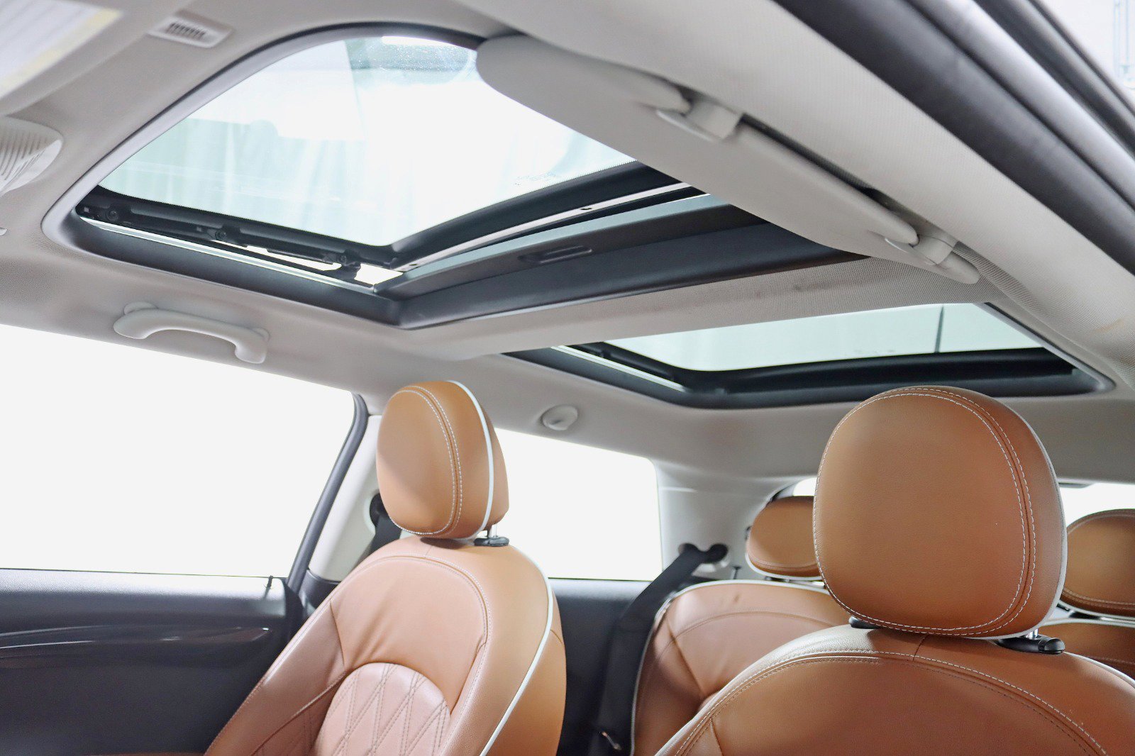 Used 2019 MINI Cooper S w/ Driver Assistance Package image 29