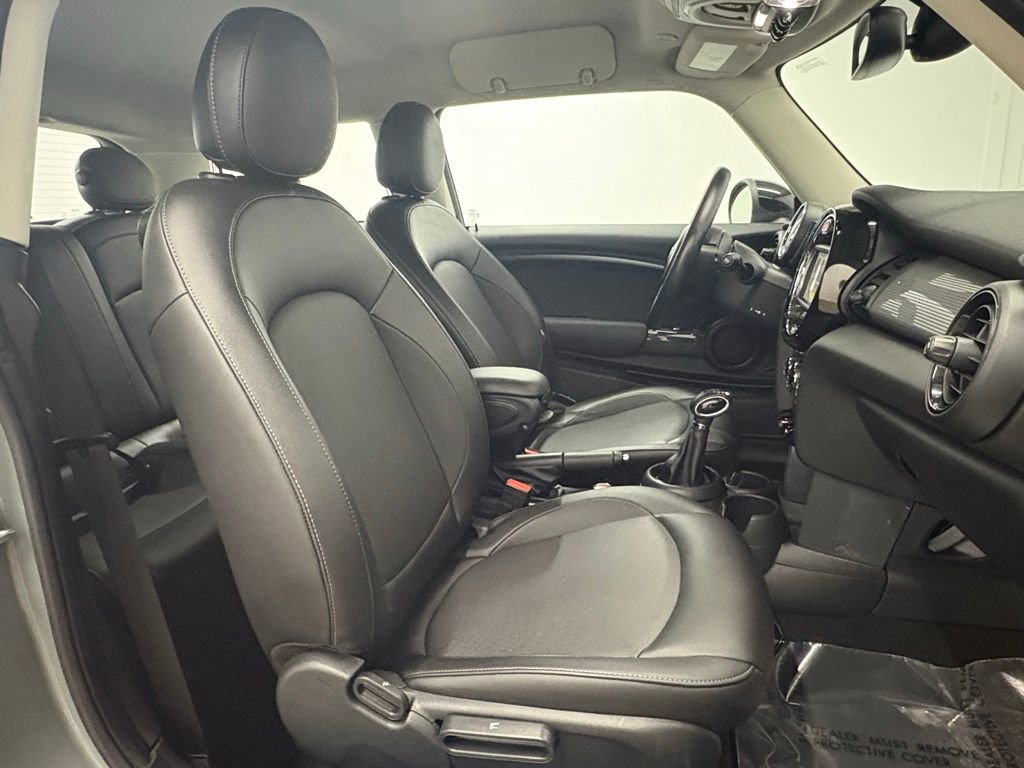 Used 2017 MINI Cooper 2-Door Hardtop image 20