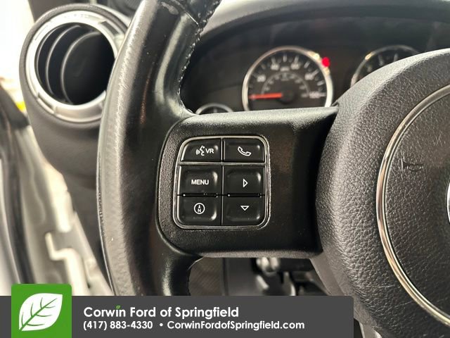 Used 2013 Jeep Wrangler Unlimited Sahara w/ Connectivity Group image 28