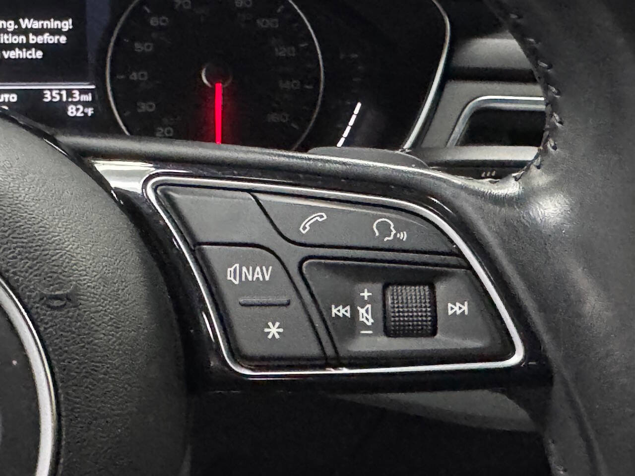 Used 2017 Audi A4 2.0T Premium w/ Convenience Package image 27