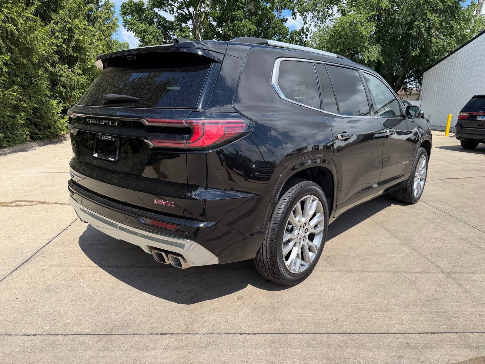 New 2026 GMC Acadia Denali w/ Super Cruise Package AWD/4WD image 33