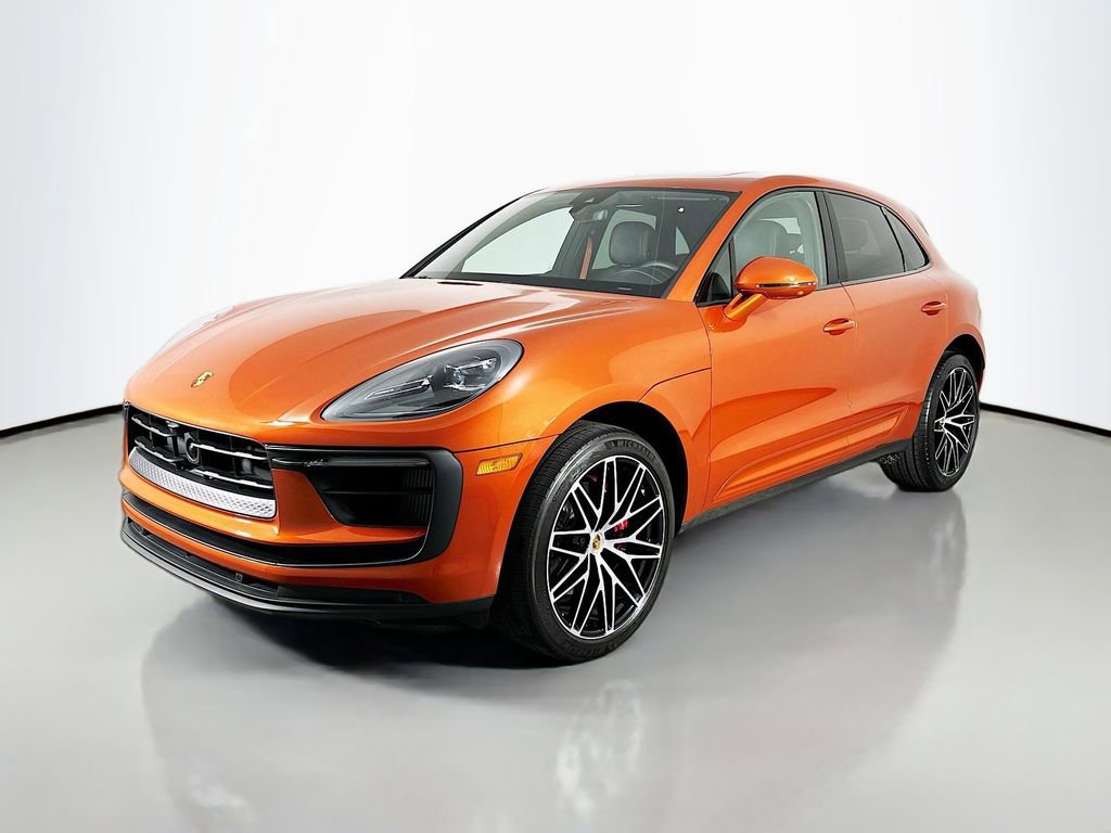 Used 2023 Porsche Macan S image 1