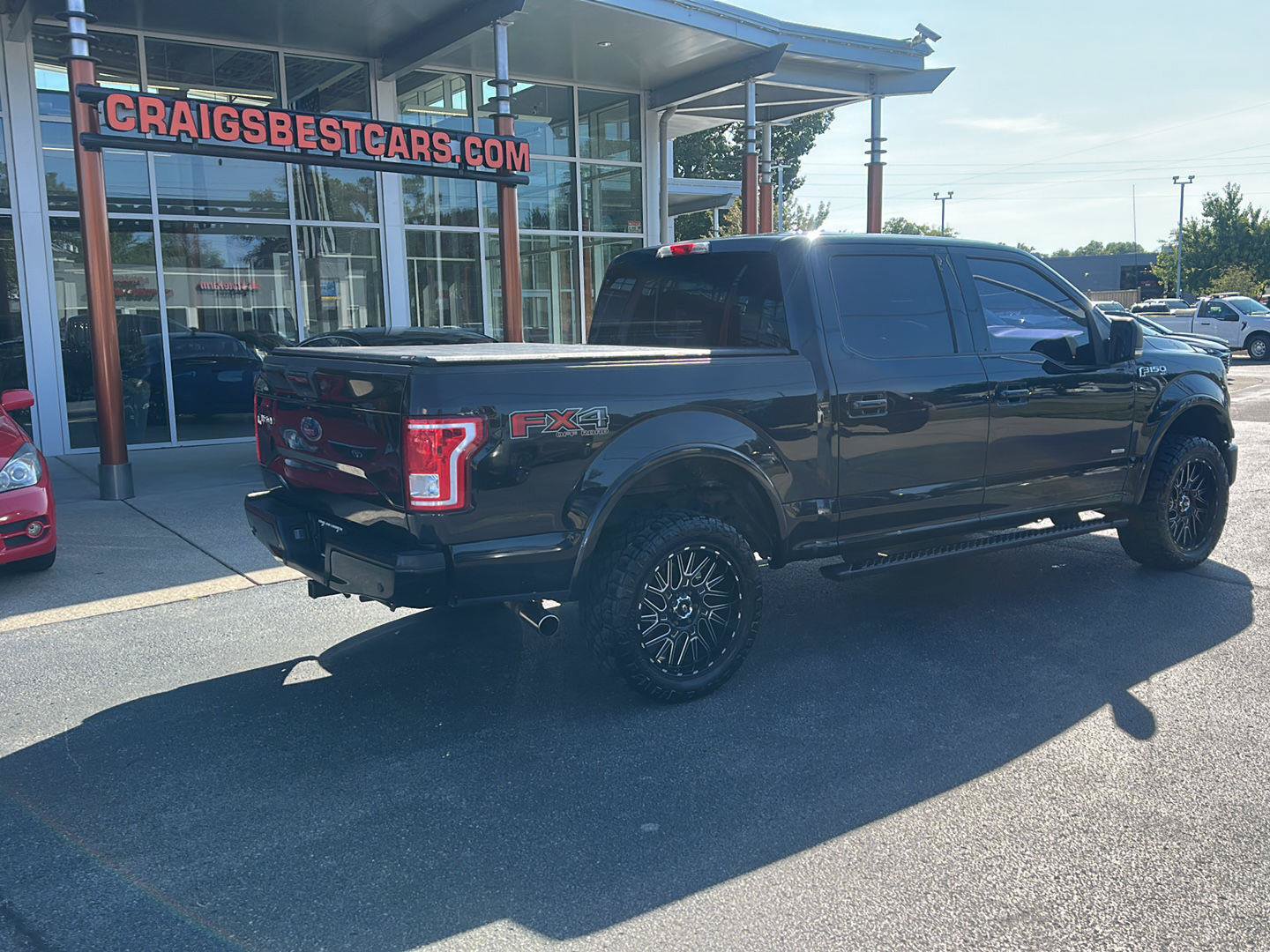 Used 2015 Ford F150 XLT w/ Equipment Group 302A Luxury AWD/4WD image 3