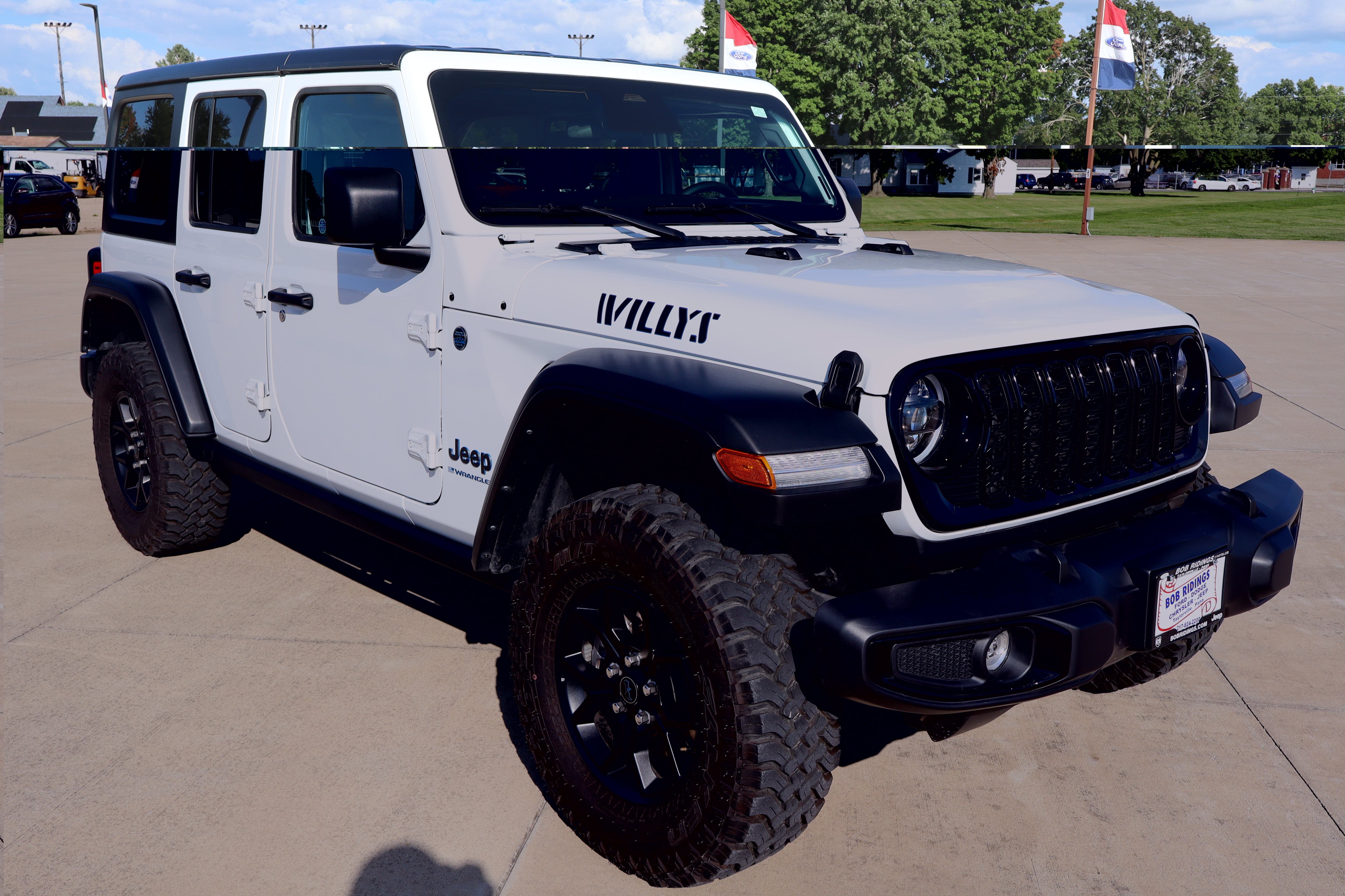 Used 2025 Jeep Wrangler Unlimited Sport S 4xe AWD/4WD image 3