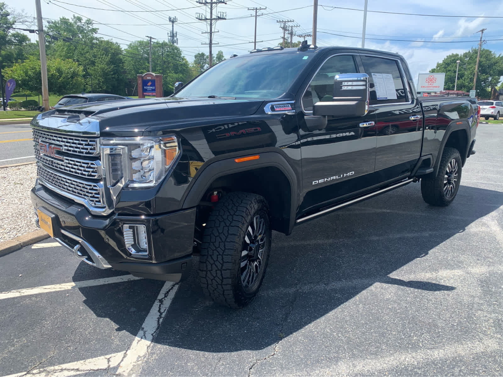 Used 2021 GMC Sierra 3500 Denali w/ Denali Black Diamond Edition AWD/4WD image 3
