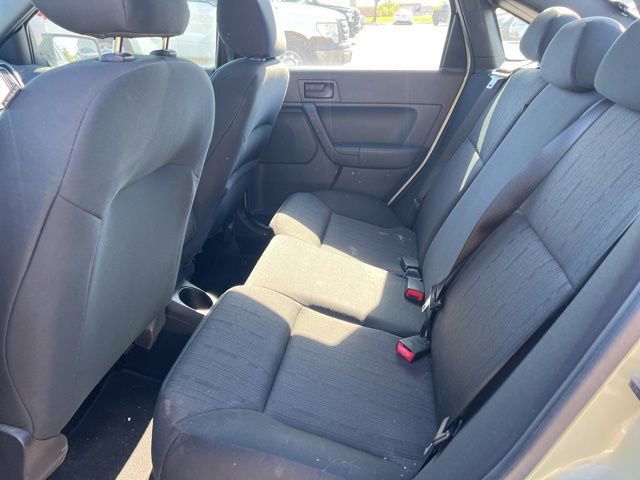 Used 2010 Ford Focus SE FWD image 14
