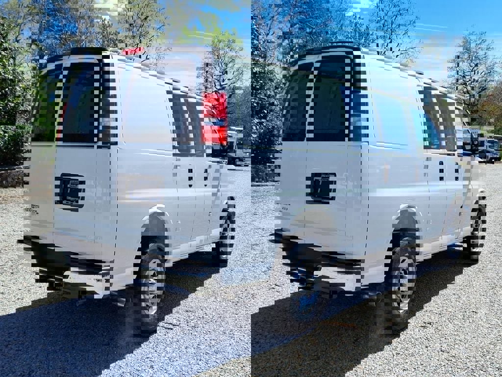 New 2026 Chevrolet Express 2500 w/ Driver Convenience Package RWD image 10