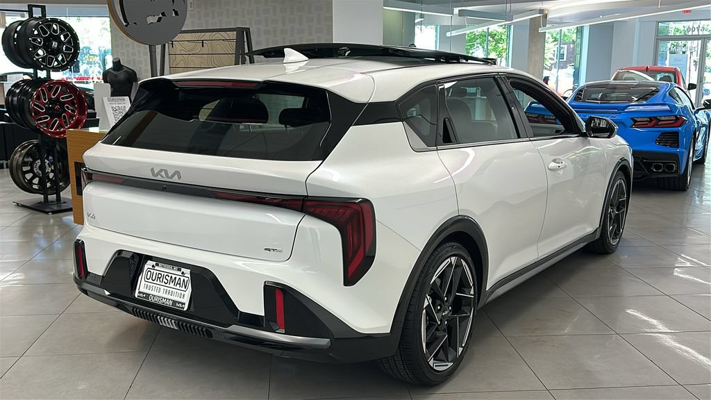 New 2026 Kia K4 GT-Line w/ GT-Line Premium Package FWD image 4