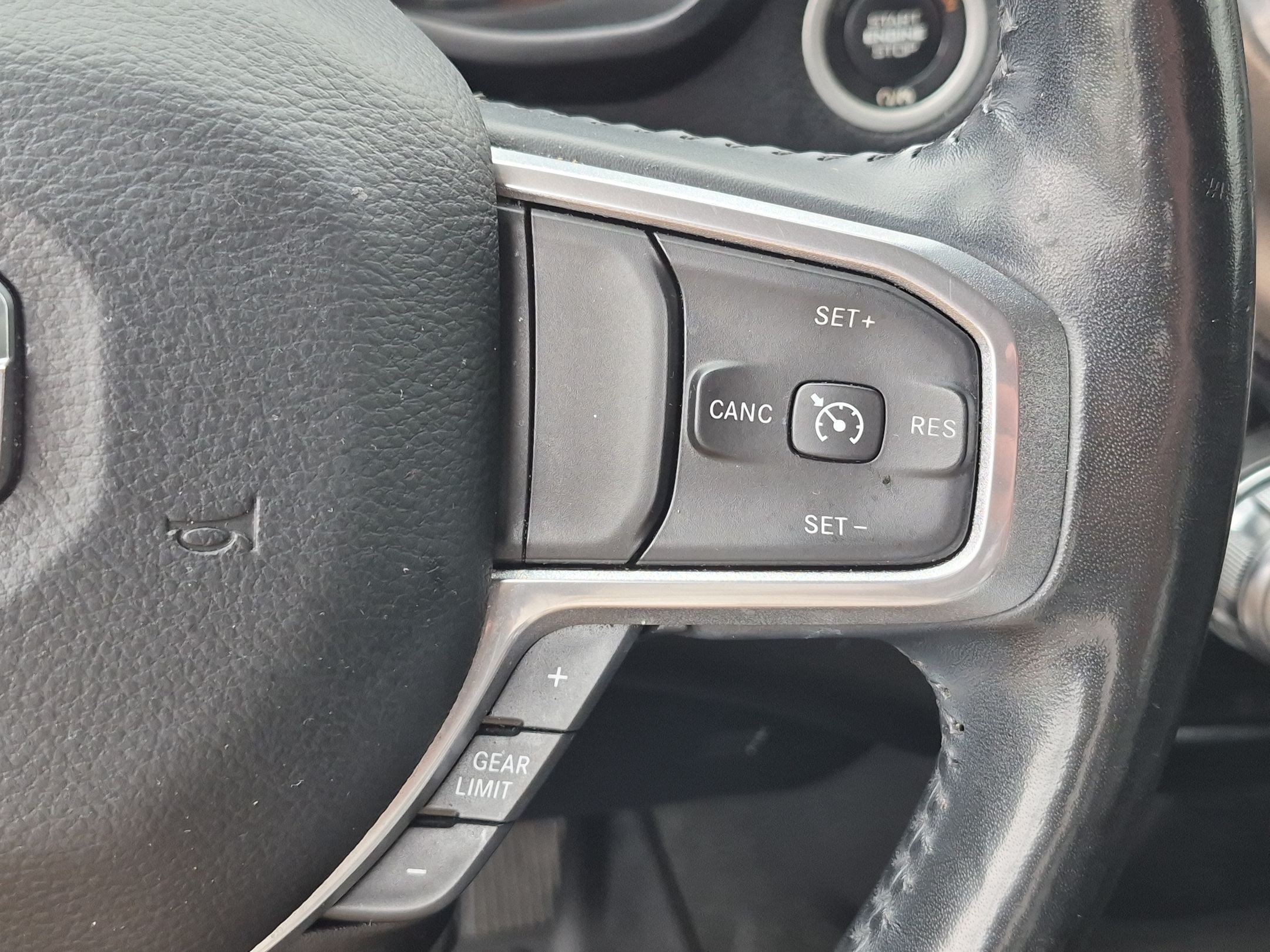 Used 2020 RAM 1500 Laramie AWD/4WD image 19