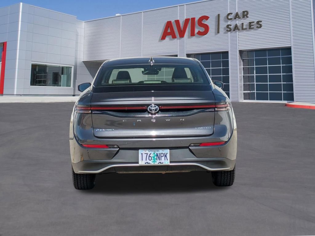 Used 2024 Toyota Crown Limited image 7