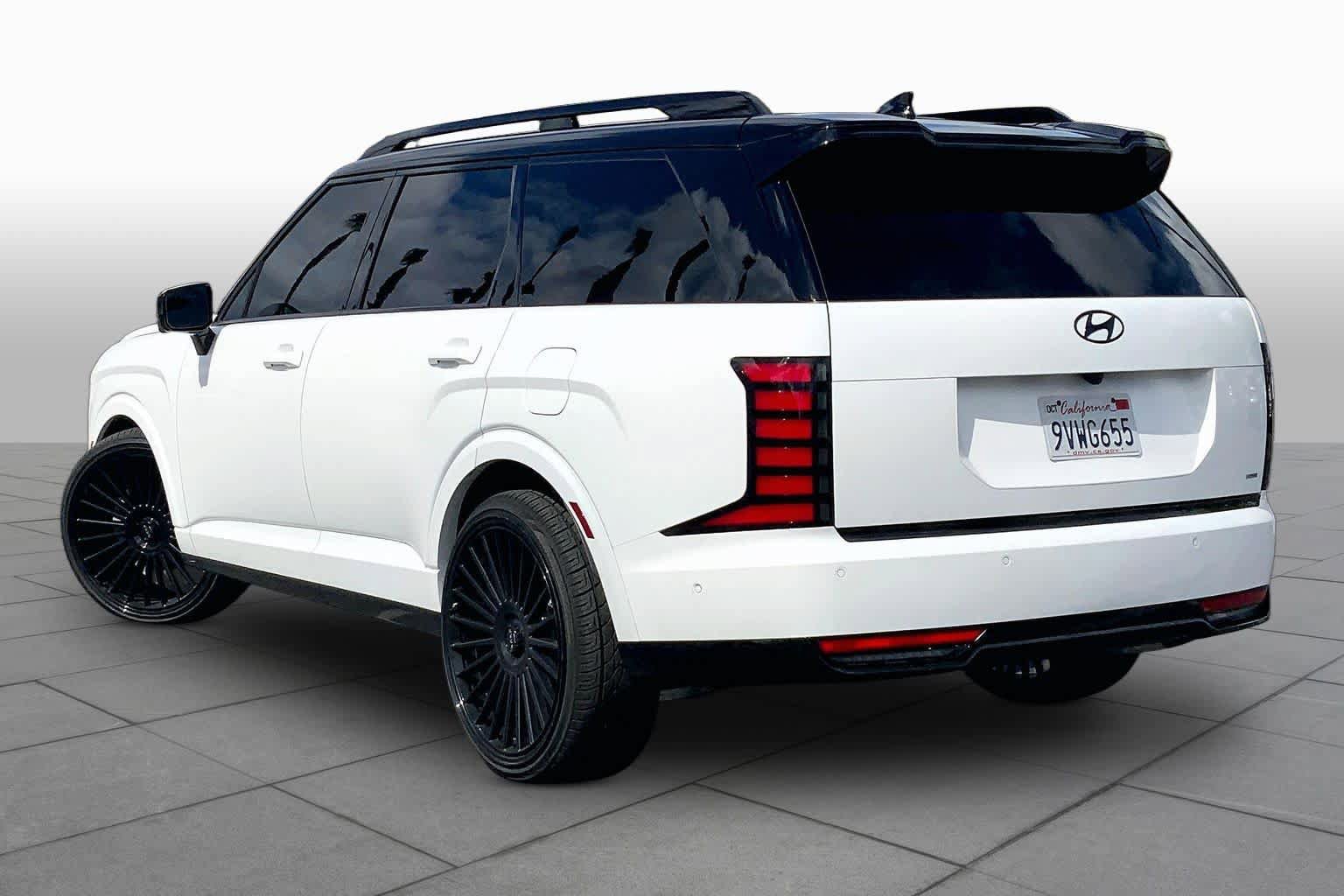 Used 2026 Hyundai Palisade Calligraphy AWD/4WD image 11