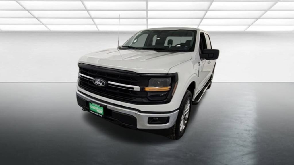 New 2026 Ford F150 XLT w/ XLT Chrome Appearance Package AWD/4WD image 3