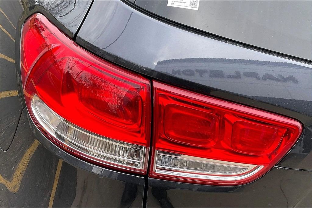 Used 2017 Kia Sorento LX image 33