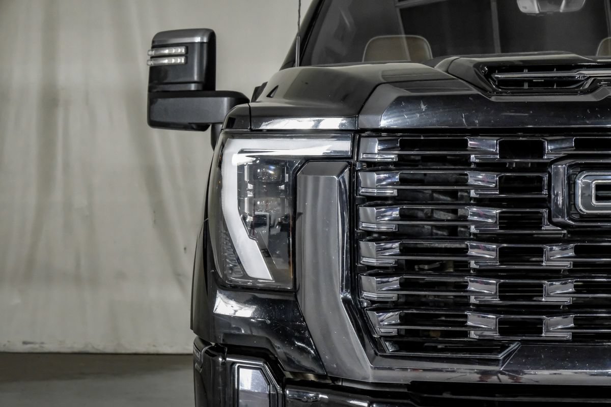Used 2024 GMC Sierra 2500 Denali Ultimate AWD/4WD image 39