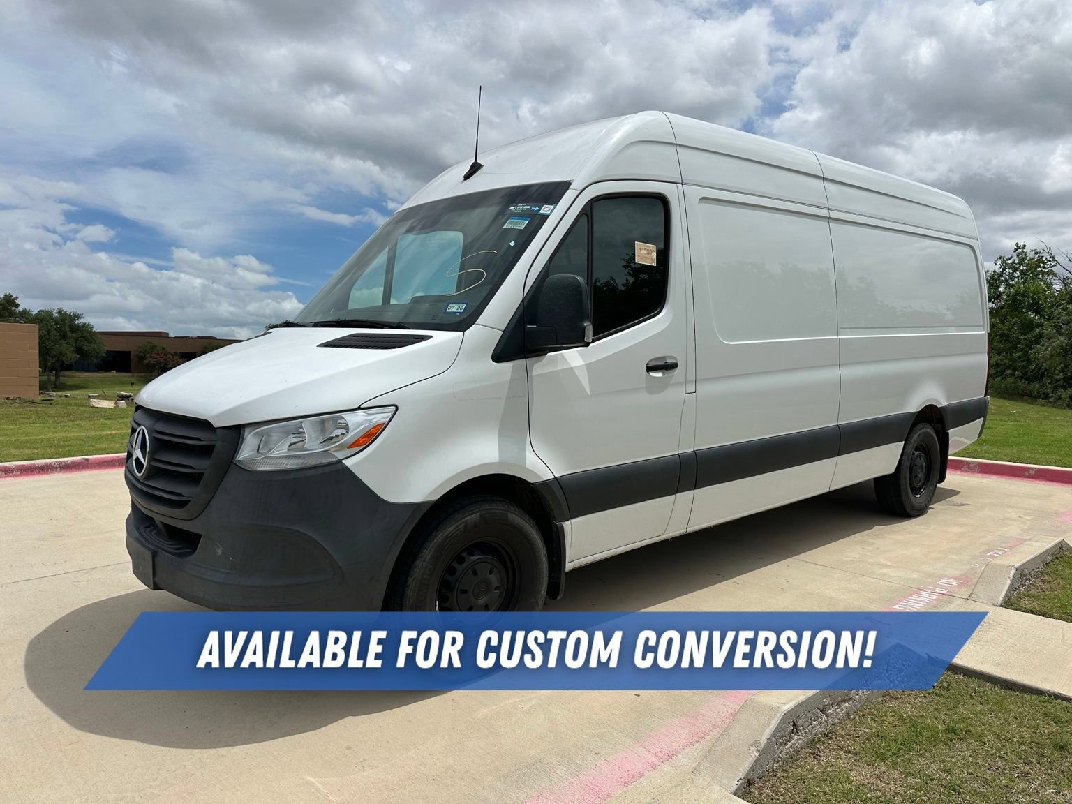 Used 2022 Mercedes-Benz Sprinter 2500 image 3
