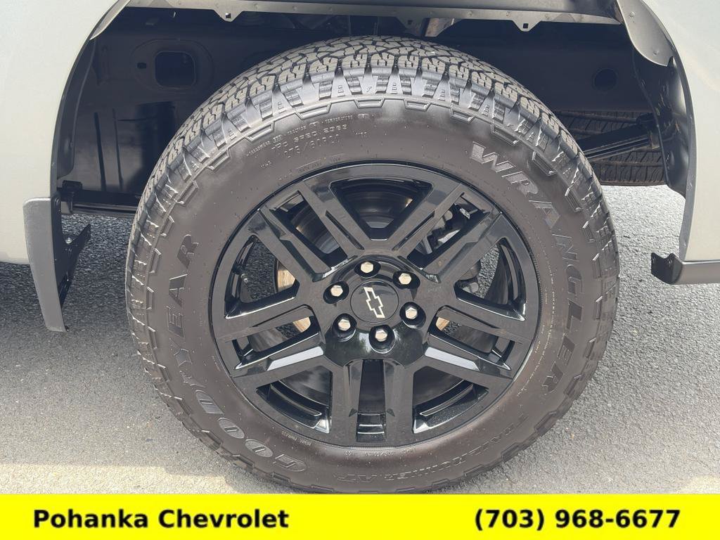 Certified 2025 Chevrolet Silverado 1500 Custom w/ Turbomax Blackout Package AWD/4WD image 27