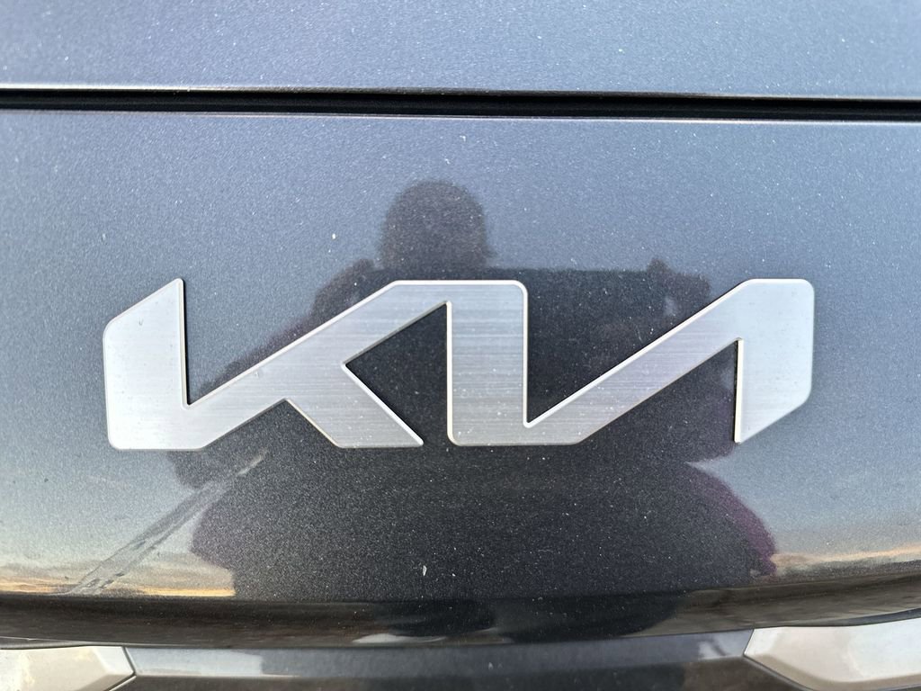 Used 2023 Kia Forte LXS image 27