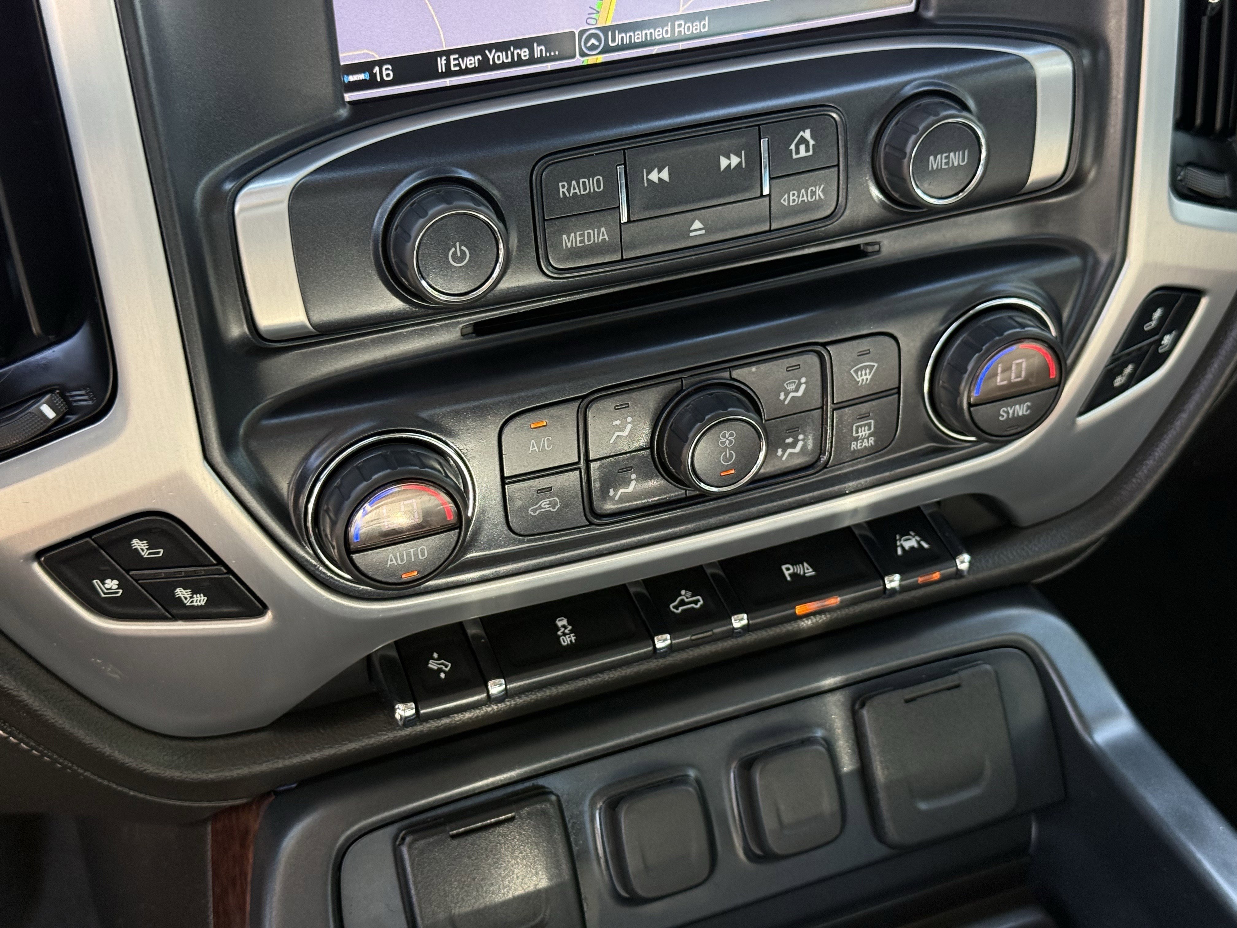 Used 2018 GMC Sierra 1500 SLT w/ Enhanced Driver Alert Package RWD image 22