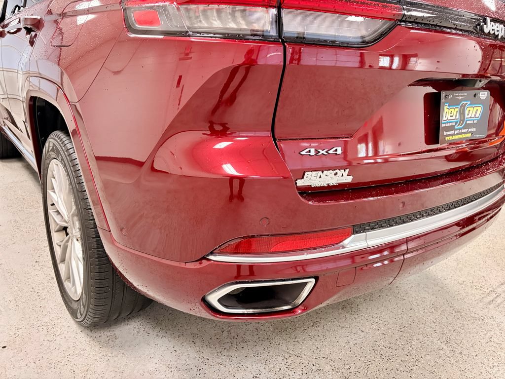 Certified 2024 Jeep Grand Cherokee Summit w/ Adv Protech Group IV AWD/4WD image 8