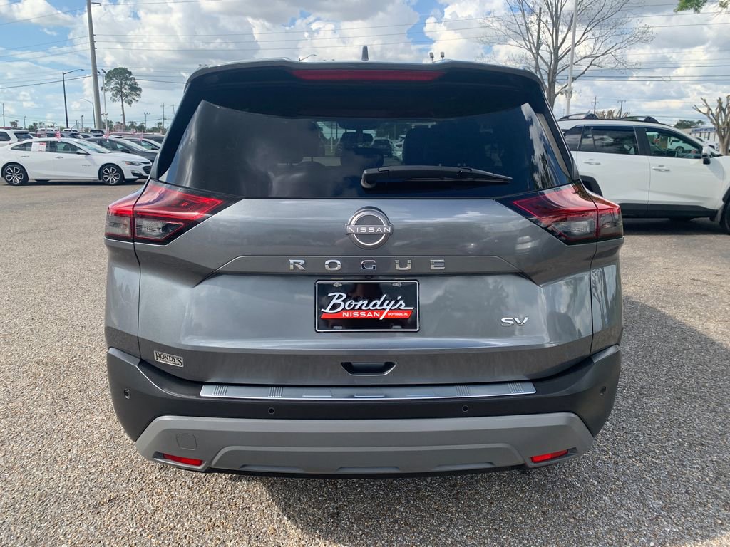 Used 2023 Nissan Rogue SV w/ SV Premium B Package FWD image 9