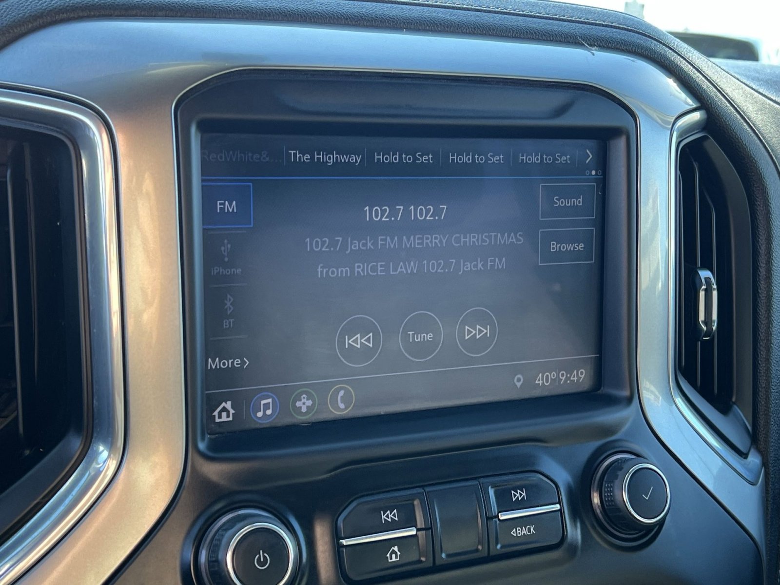 Used 2021 Chevrolet Silverado 1500 LT Trail Boss image 18